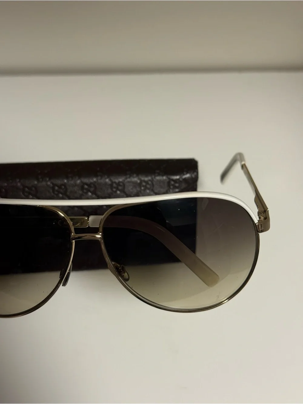 Gucci good white